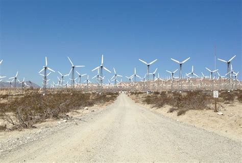 Palm Springs is Home To Oldest Wind Farm in U.S. | Palm Springs Life