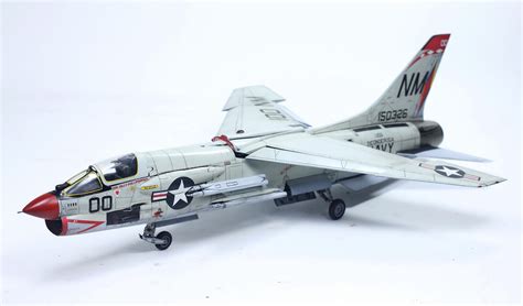 US Navy F-8E Crusader - 1/48 Scaled Ratio - Made by Hasegawa kit - Bui ...