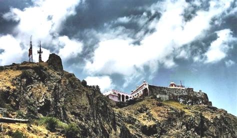 Pavagadh is known for a famous Mahakali temple which draws thousands of pilgrims every day.