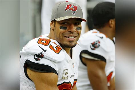 Vincent Jackson, Former NFL Receiver, Dead at 38 - FanBuzz