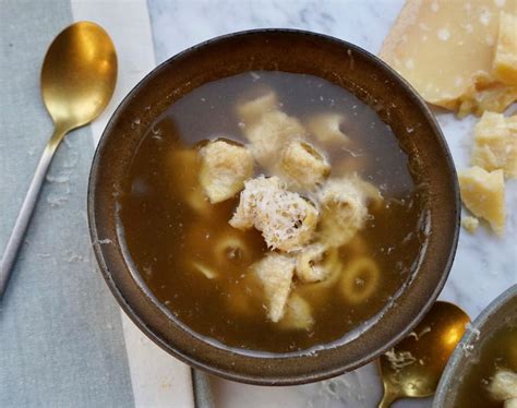 Tortellini-in-brodo-Parmigiano-Reggiano - Parmigiano Reggiano USA