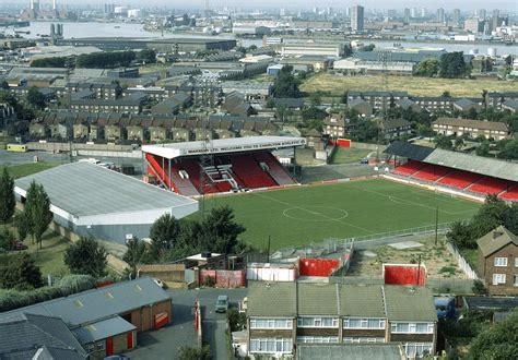 Back to The Valley - how Charlton Athletic supporters fought for a ...