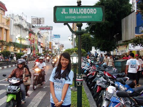 Foto Wulan: Malioboro Street in Yogyakarta