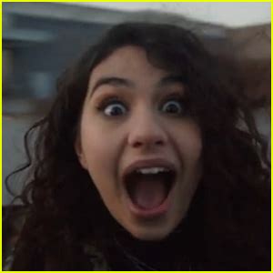 Watch Alessia Cara’s ‘Wild Things’ Video – Watch Now! | Alessia Cara ...