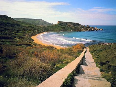 Riviera Bay (Ghajn Tuffieha) | My Guide Malta