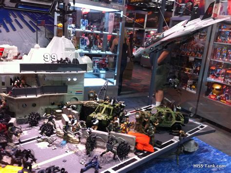 SDCC 2011 USS FLAGG Display - HissTank.com