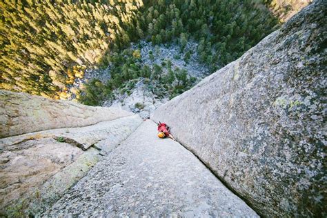 Devils Tower Lodge in Devils Tower, Wyoming - Routes