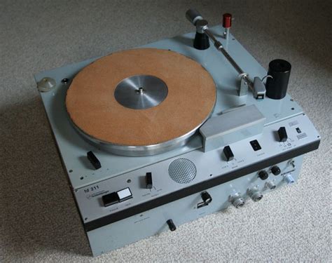 1000+ images about Audiophile Turntables on Pinterest | Vinyls, Around ...