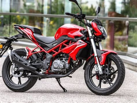 Benelli 2023 BN 125 Urban Motorcycle - Review Specs Price