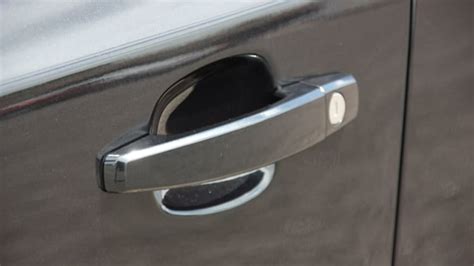 Why your car door won't lock or unlock properly - Autoblog