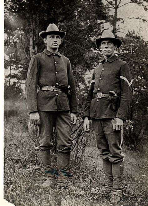 united states - Are these Spanish American War uniforms? - History ...