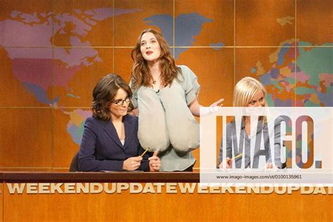 SATURDAY NIGHT LIVE, Tina Fey, Drew Barrymore, Amy Poehler, Weekend Update , (Season 31, aired