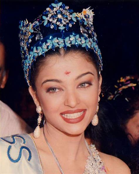 🍦 on Instagram: “Aishwarya Rai was crowned Miss World in 1994 ...