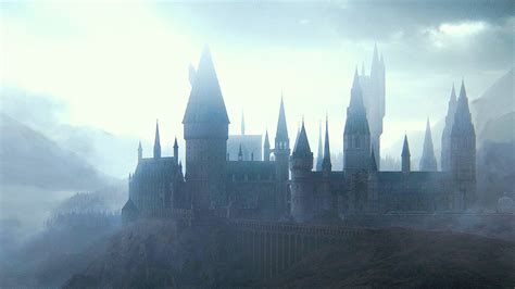 harry potter and the deathly hallows hogwarts under cloudy sky hd ...