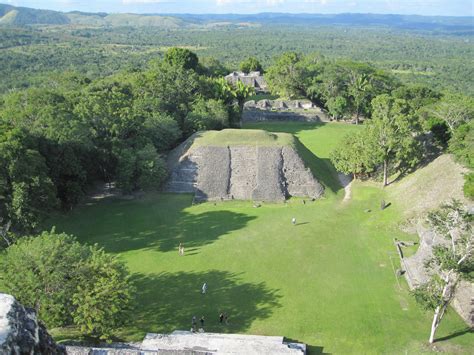 Xunantunich - 5 Incredible Images of Xunantunich Maya Ruins in Belize