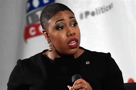 Symone Sanders Biography, Nationality, Marital Life, Occupation and Net Worth - Detectmind