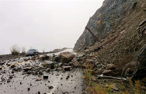 Rock slide closes 40-mile stretch of Highway 1 near Big Sur - Los Angeles Times