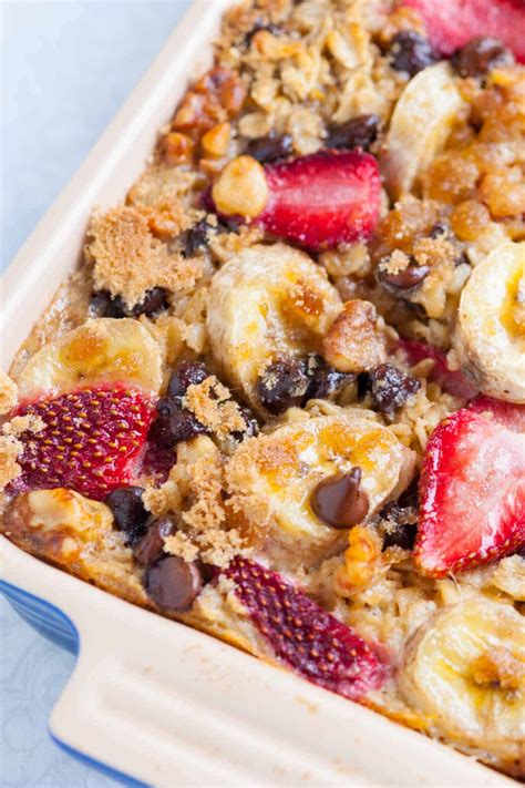 Strawberry Banana Baked Oatmeal Recipe