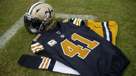 New Orleans Saints To Wear 1967-68 Throwback Uniforms Against Los ...