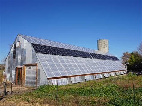 5 Tips for Building a Solar-Powered Greenhouse | Ceres Greenhouse