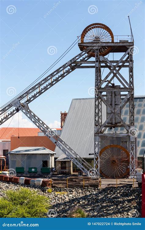 Kimberley diamond mine editorial stock image. Image of poppet - 147022724