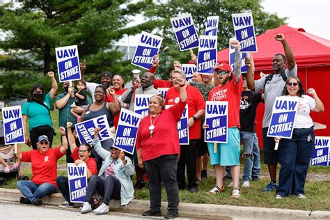 Opinion | Republicans supporting the UAW strike? Take it with a grain ...