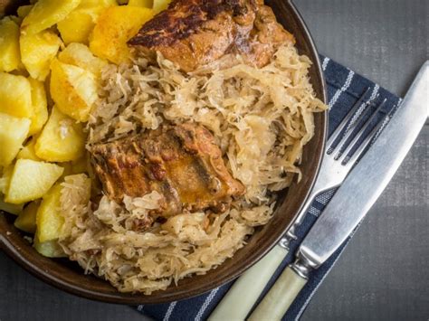 Country Style Pork Ribs And Sauerkraut Recipe Slow Cooker - Country Poin