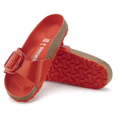 Madrid Big Buckle Natural Leather Patent High Shine Tomato | BIRKENSTOCK