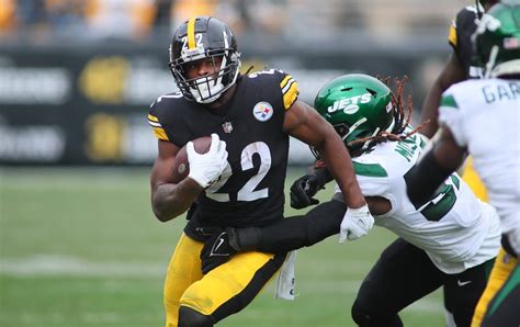 Pittsburgh Steelers RB Najee Harris Has Been Playing With Steel Plate in His Cleat - Sports ...