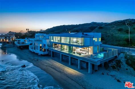 Malibu, CA Real Estate - Malibu Homes for Sale | realtor.com®