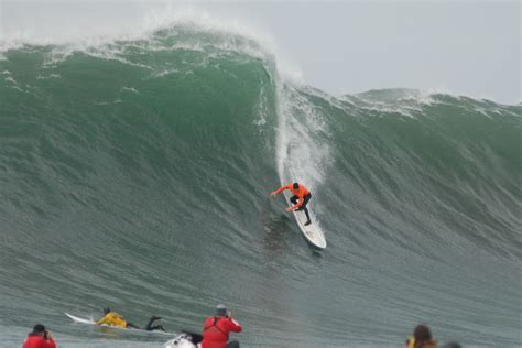 Mavericks surf contest | Mavericks surfing, Surfing, Surfing waves