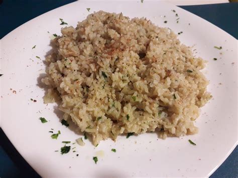 Risotto con aglio e bottarga - Ricetta facile e veloce • Sale & Zucchero