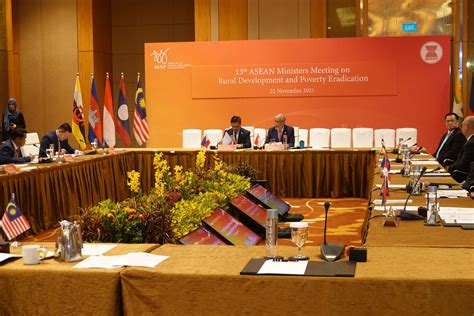 Secretary-General of ASEAN attends 13th ASEAN Ministers Meeting on ...