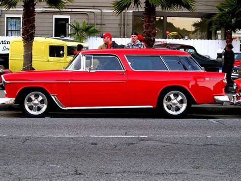 1955 chevy nomad... One of the few Chevys I would drive Vintage Cars, Antique Cars, Beach Wagon ...