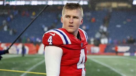 Why Bailey Zappe re-signed with Patriots after getting cut