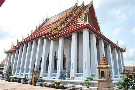 Wat Pho, Megahnya Kuil Budha Berbaring Di Thailand | Paket Tour dan Wisata Asia Terbaik