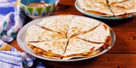 Best Copycat Taco Bell Quesadilla Recipe - How to Make Copycat Taco ...