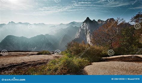 Huashan sunrise stock photo. Image of shaanxi, autumn - 28618550