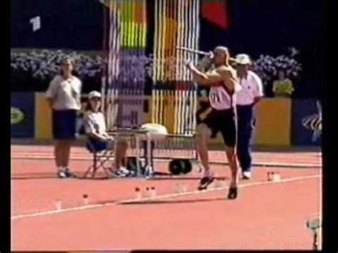 Javelin throw. Classic history - YouTube