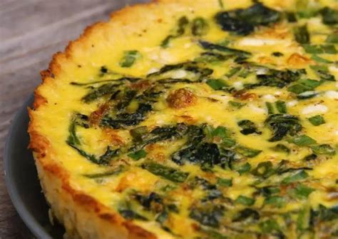 Cauliflower-Crusted Quiche Recipe by Kaulbach House - Cookpad