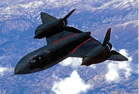 SR-71 BLACKBIRD