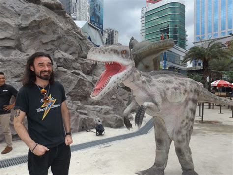 In the land of the dinosaurs – Dinosaur Planet, Bangkok