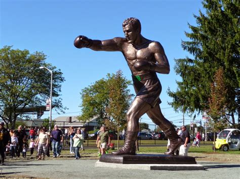 KO Digest: Rocky Marciano Statue Rocks Brockton