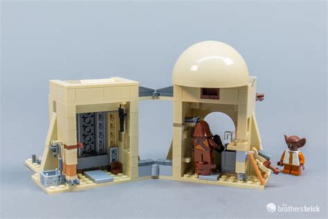 LEGO Star Wars 75290 Mos Eisley Cantina - TBB Review-38 - The Brothers Brick | The Brothers Brick