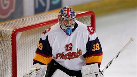 Petr Cech fulfils childhood dream in ice hockey debut for Guildford ...