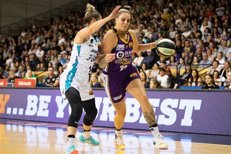 Boomers fall heartbreakingly short against Flyers - Melbourne Boomers