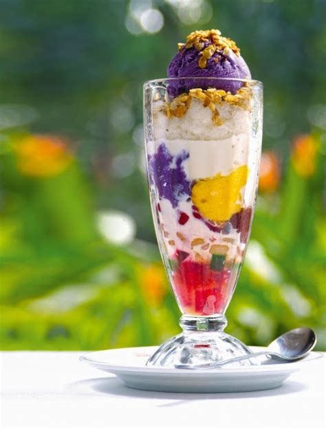 Halo Halo - Filipino Dessert: Halo Halo