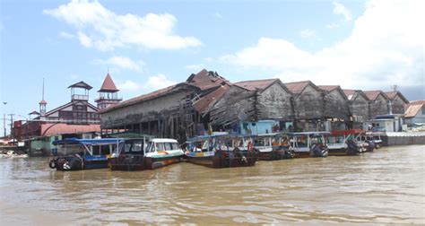 Roof over Stabroek Market wharf collapses - Guyana Chronicle