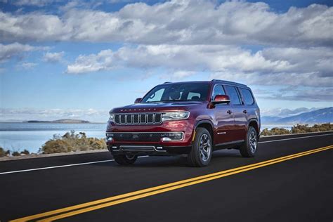 Jeep recall: 163k SUVs recalled for rear camera