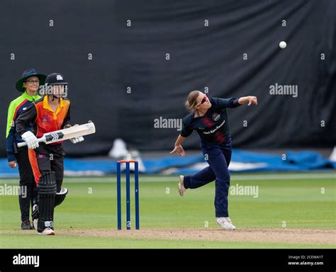 Alex Hartley bowling for Thunder in a Rachael Heyhoe Flint Trophy match ...